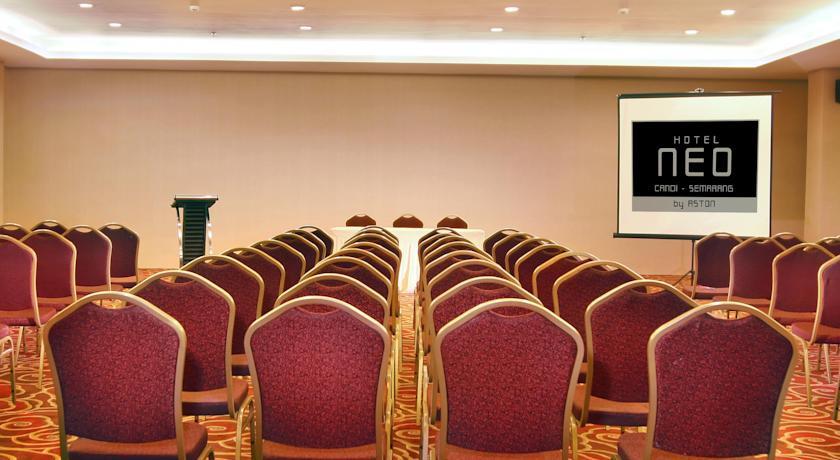 Hotel Neo Candi Simpang Lima - Semarang By Aston Ngoại thất bức ảnh