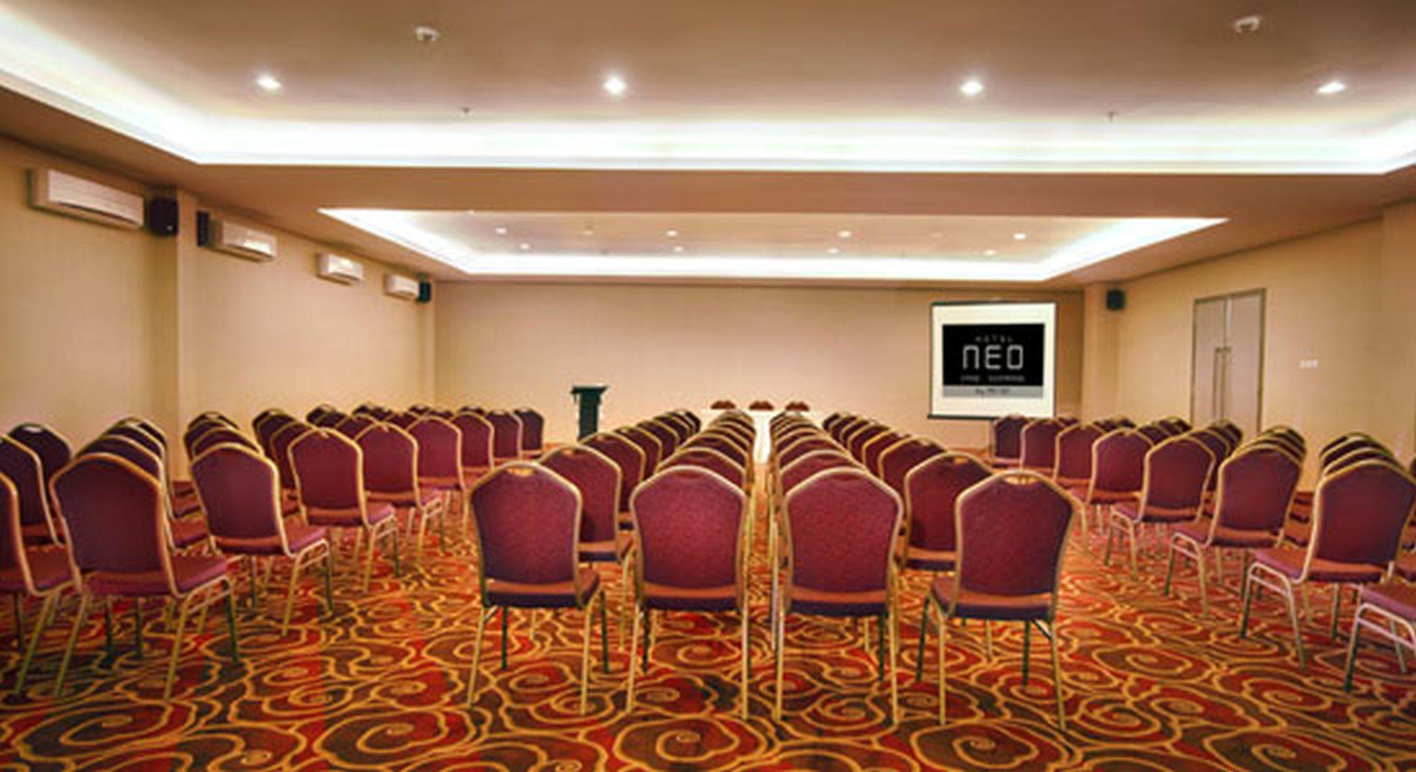 Hotel Neo Candi Simpang Lima - Semarang By Aston Ngoại thất bức ảnh