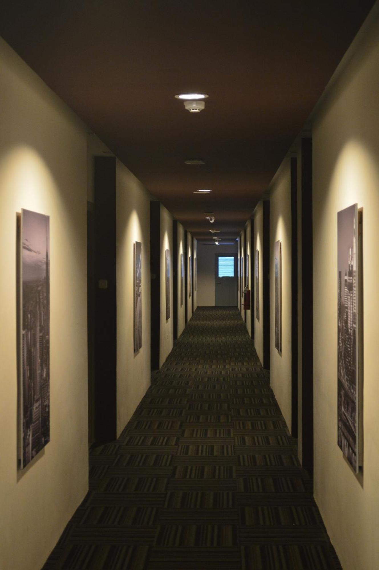 Hotel Neo Candi Simpang Lima - Semarang By Aston Ngoại thất bức ảnh