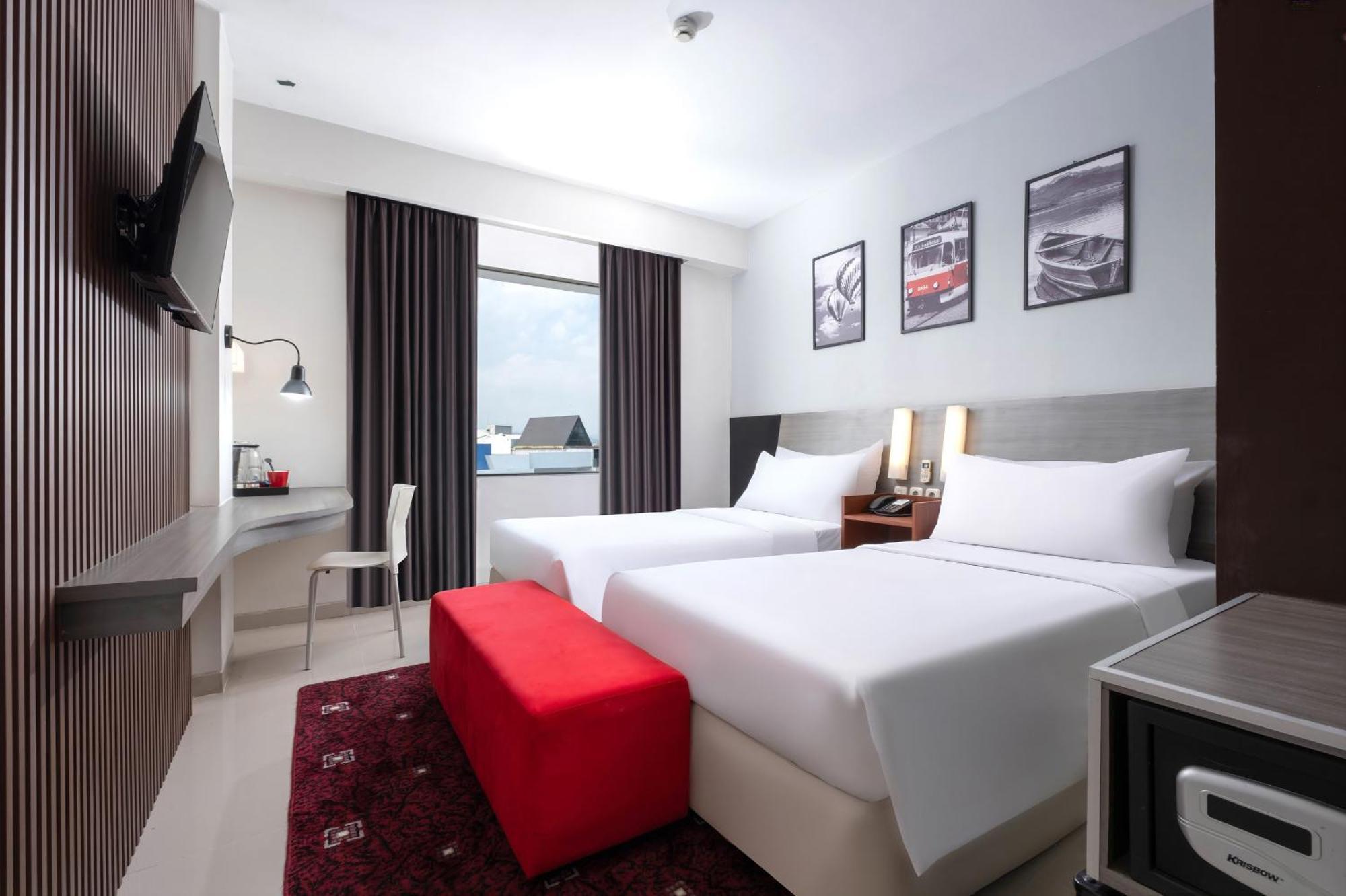 Hotel Neo Candi Simpang Lima - Semarang By Aston Ngoại thất bức ảnh