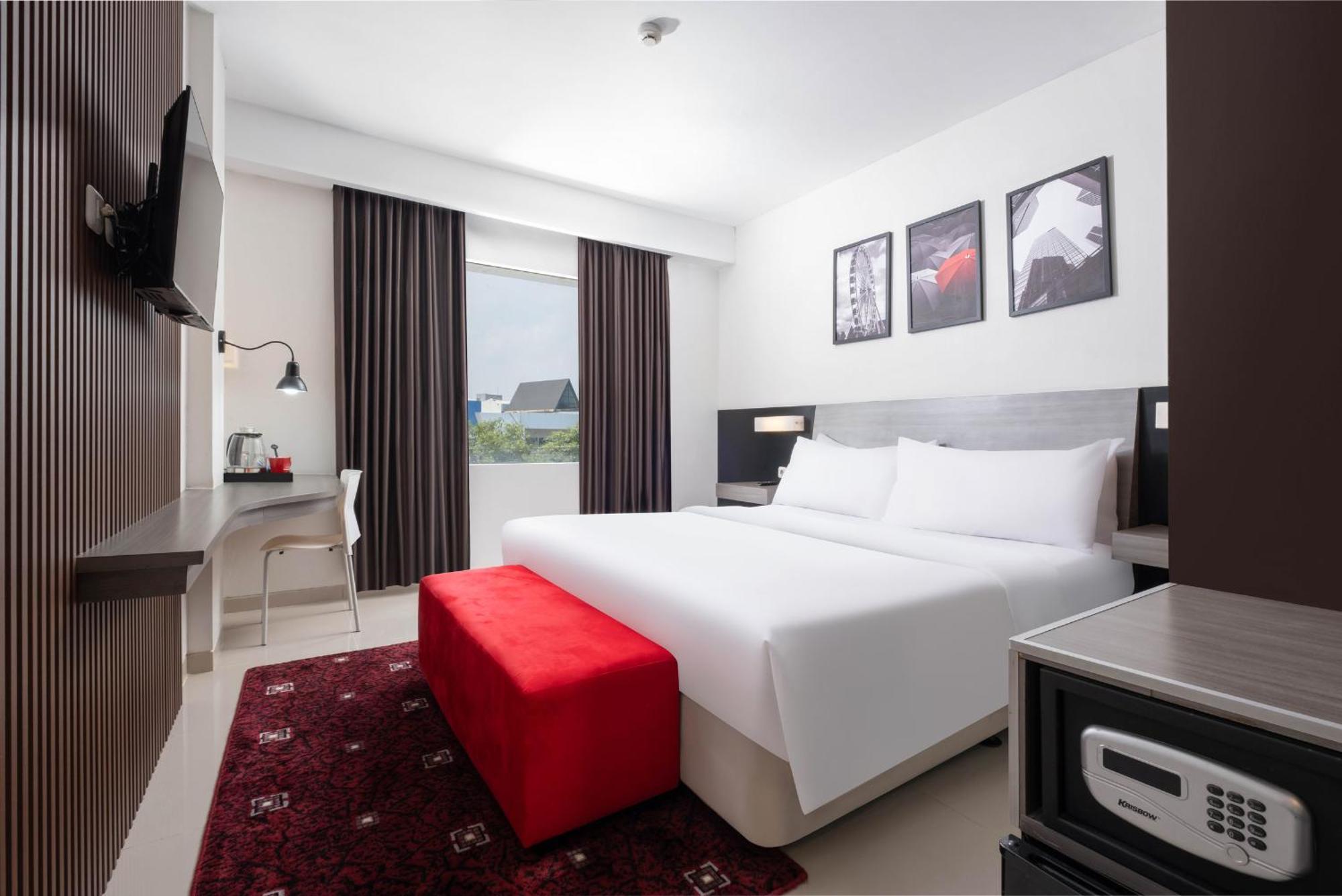 Hotel Neo Candi Simpang Lima - Semarang By Aston Ngoại thất bức ảnh