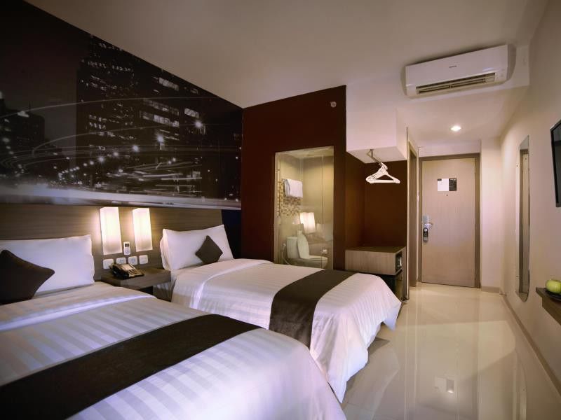 Hotel Neo Candi Simpang Lima - Semarang By Aston Ngoại thất bức ảnh