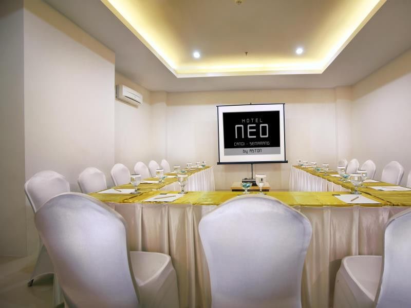 Hotel Neo Candi Simpang Lima - Semarang By Aston Ngoại thất bức ảnh